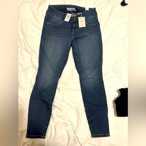 Torrid JEGGING SKINNY SUPER SOFT HIGH-RISE JEAN Size 12R NWT